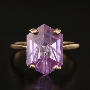 Stunning 10K Marquise Fantasy Cut Statement Ring